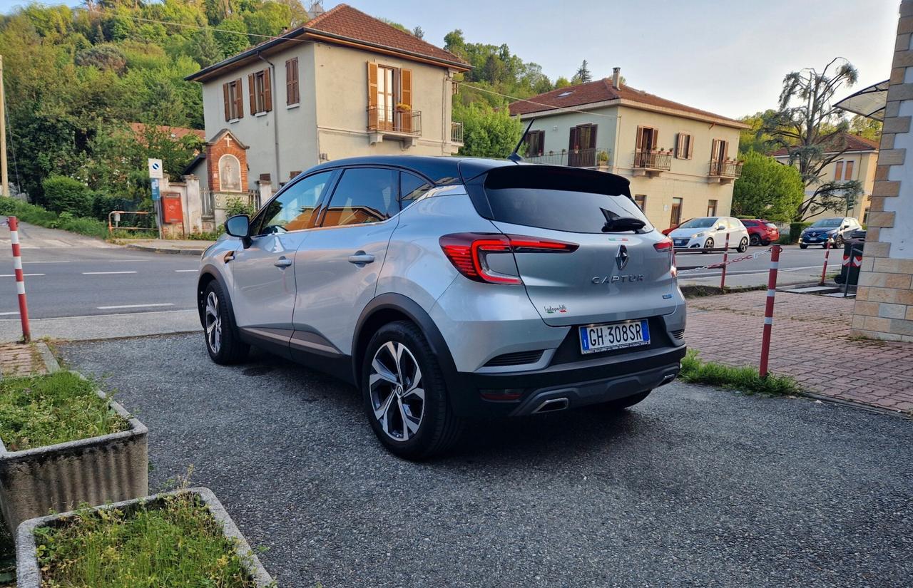Renault Captur 1.6 145CV "45.300 km" RS-line, Bicolore, Carplay, Sensori