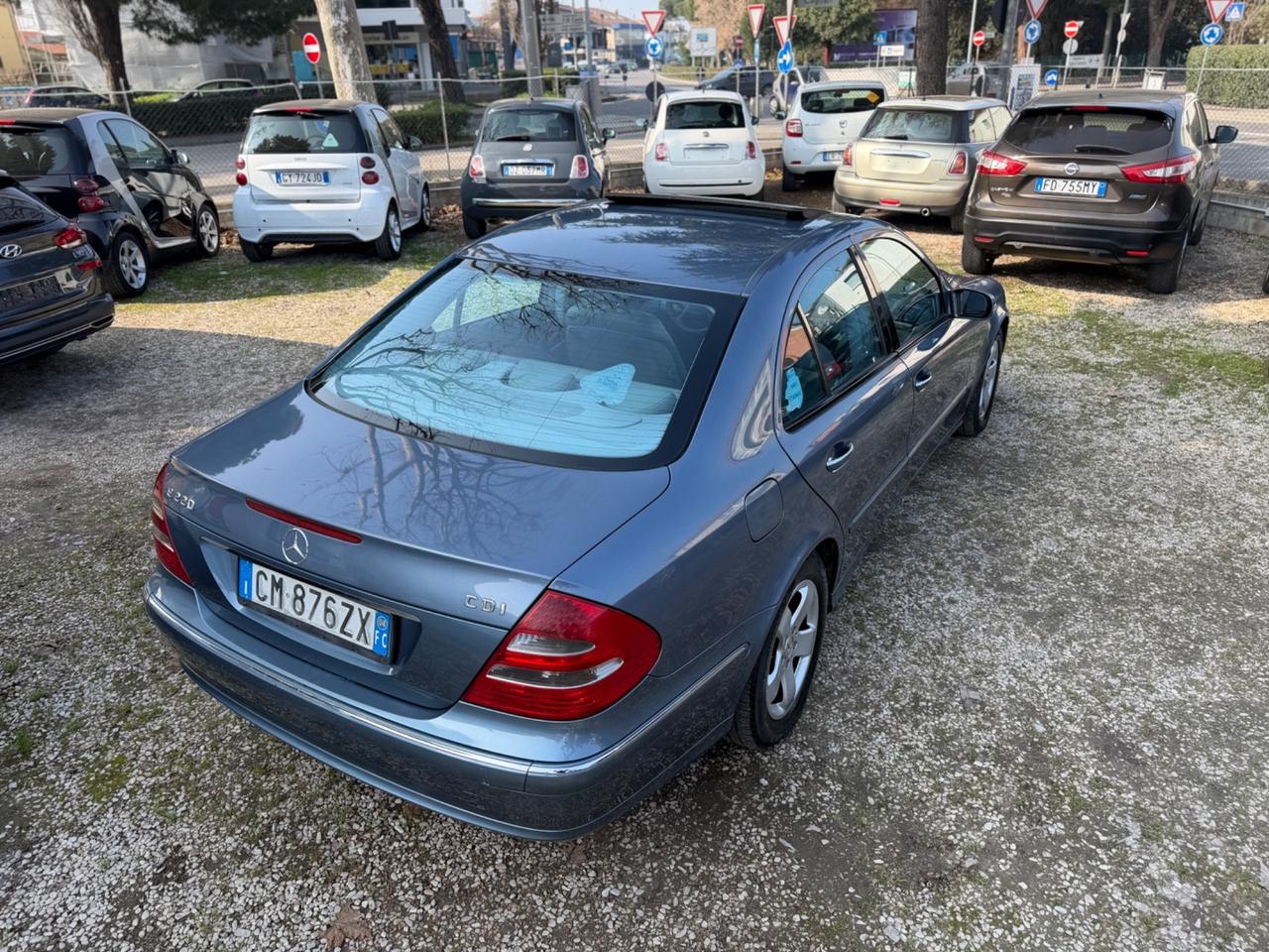 Mercedes-benz E 220 CDI cat Avantgarde Automatico