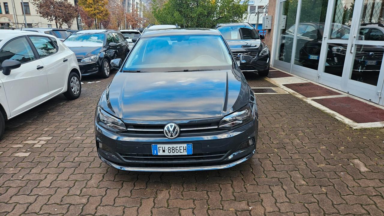 Volkswagen Polo 5p 1.0 evo Comfortline 65cv CLIMA AUT-CARPLAY