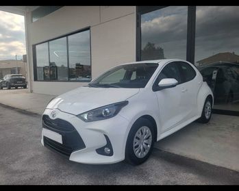 TOYOTA Yaris 1.0 Active