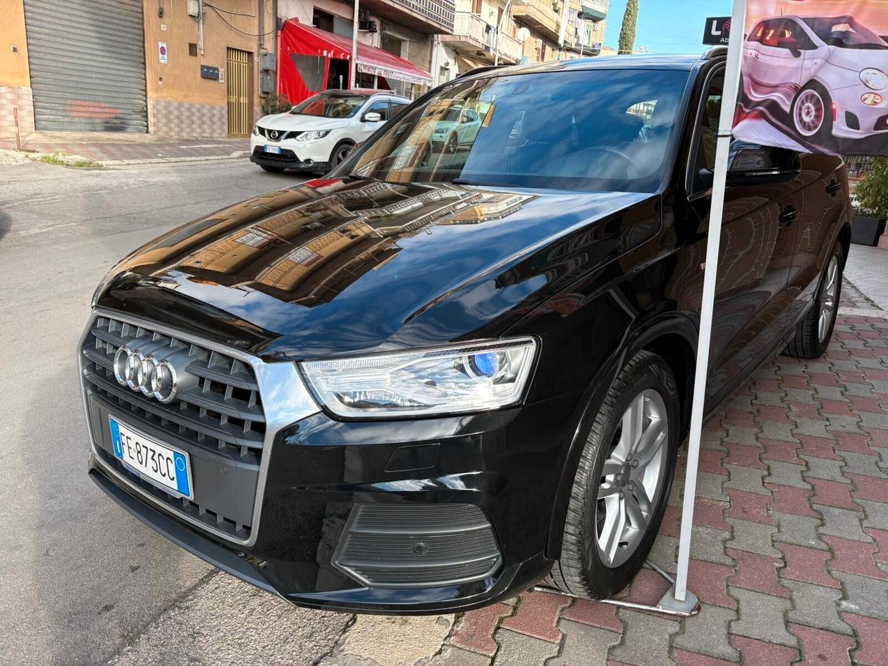 Audi Q3 2.0 TDI 120 CV S-LINE