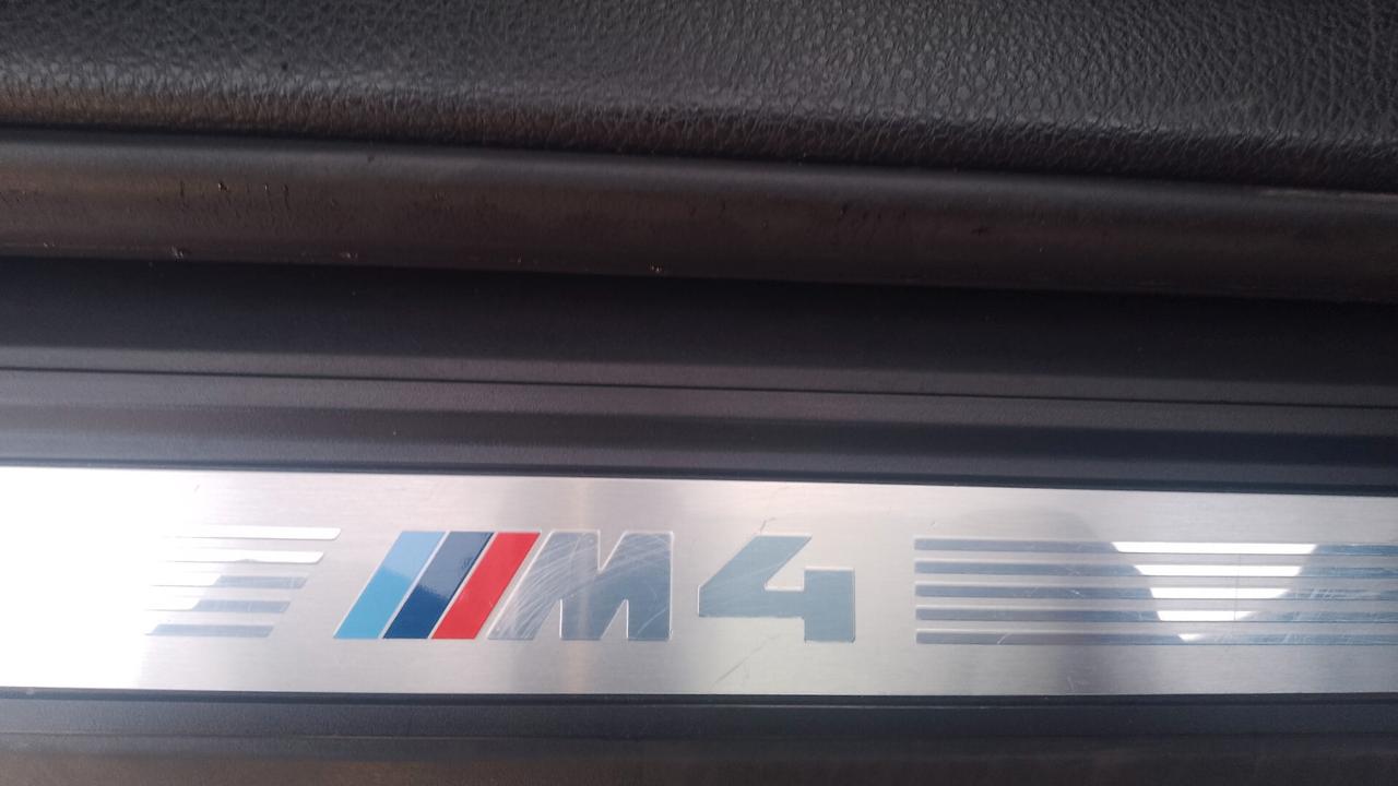 BMW M4 perfomance carbonceramic 2015