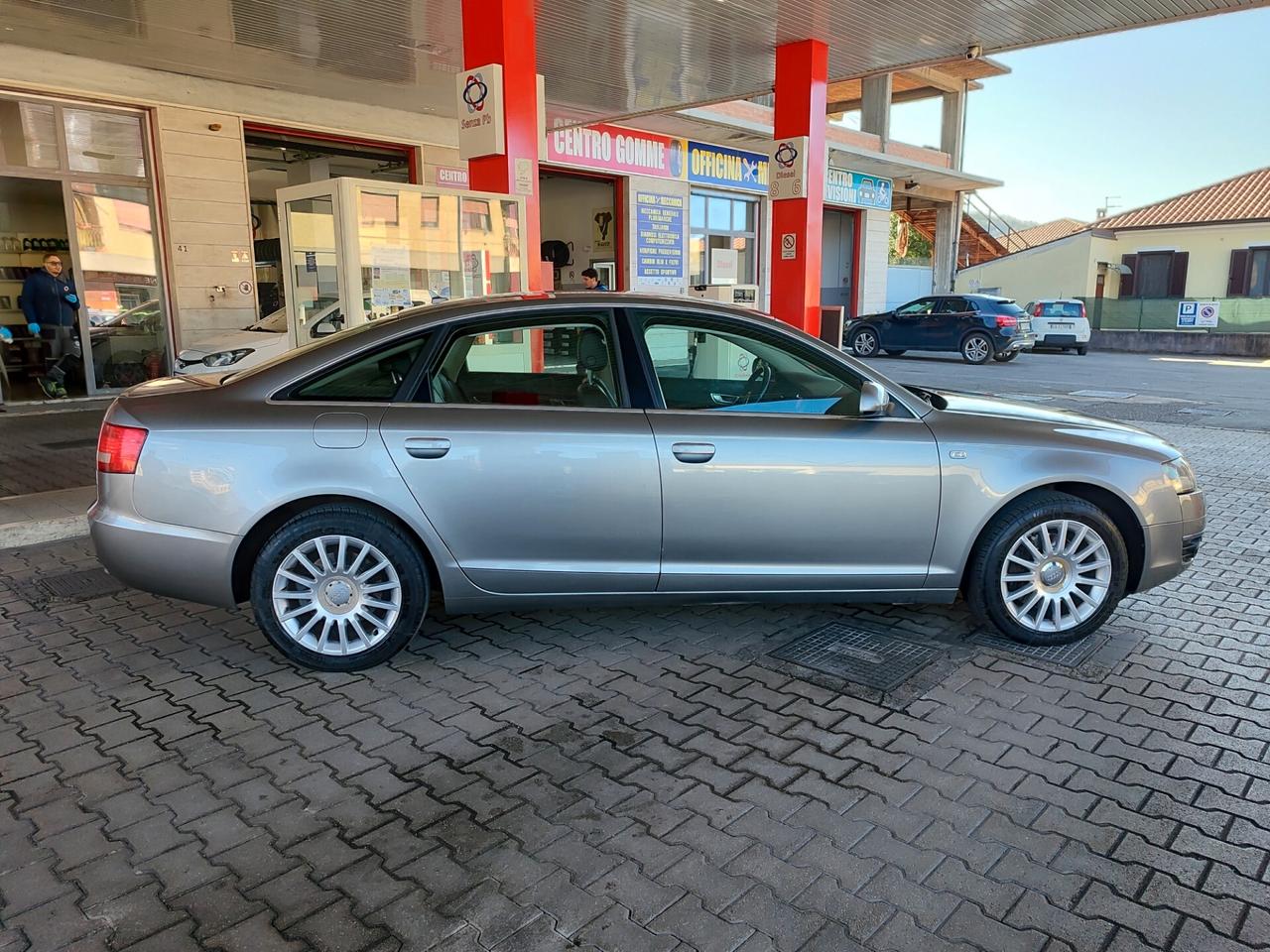 Audi A6 3.0 V6 TDI quattro 2006 berlina promo