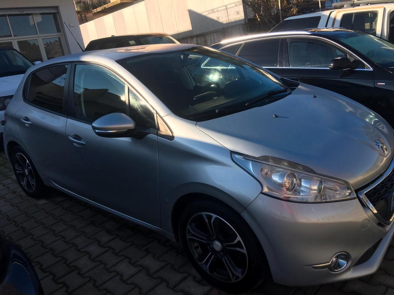 Peugeot 208 1.4 HDi 68 CV 5 porte Active