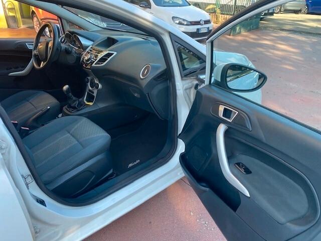 Ford Fiesta 1.4 TDCi 70CV 5 porte Titanium,UNIPROPRIETARIO!!