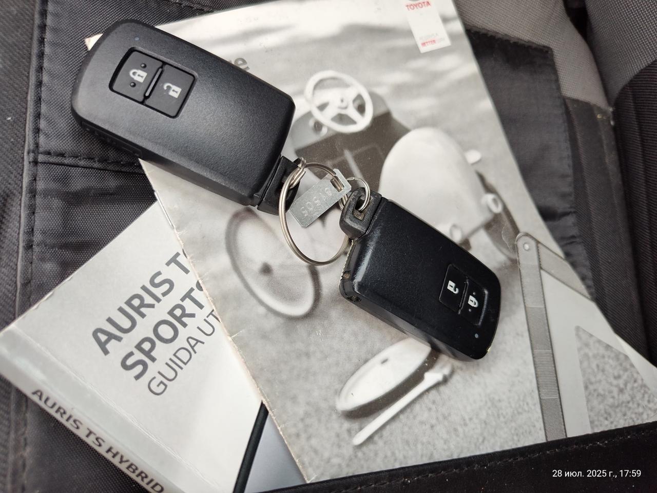 Toyota Auris Touring Sports 1.8 Hybrid Active