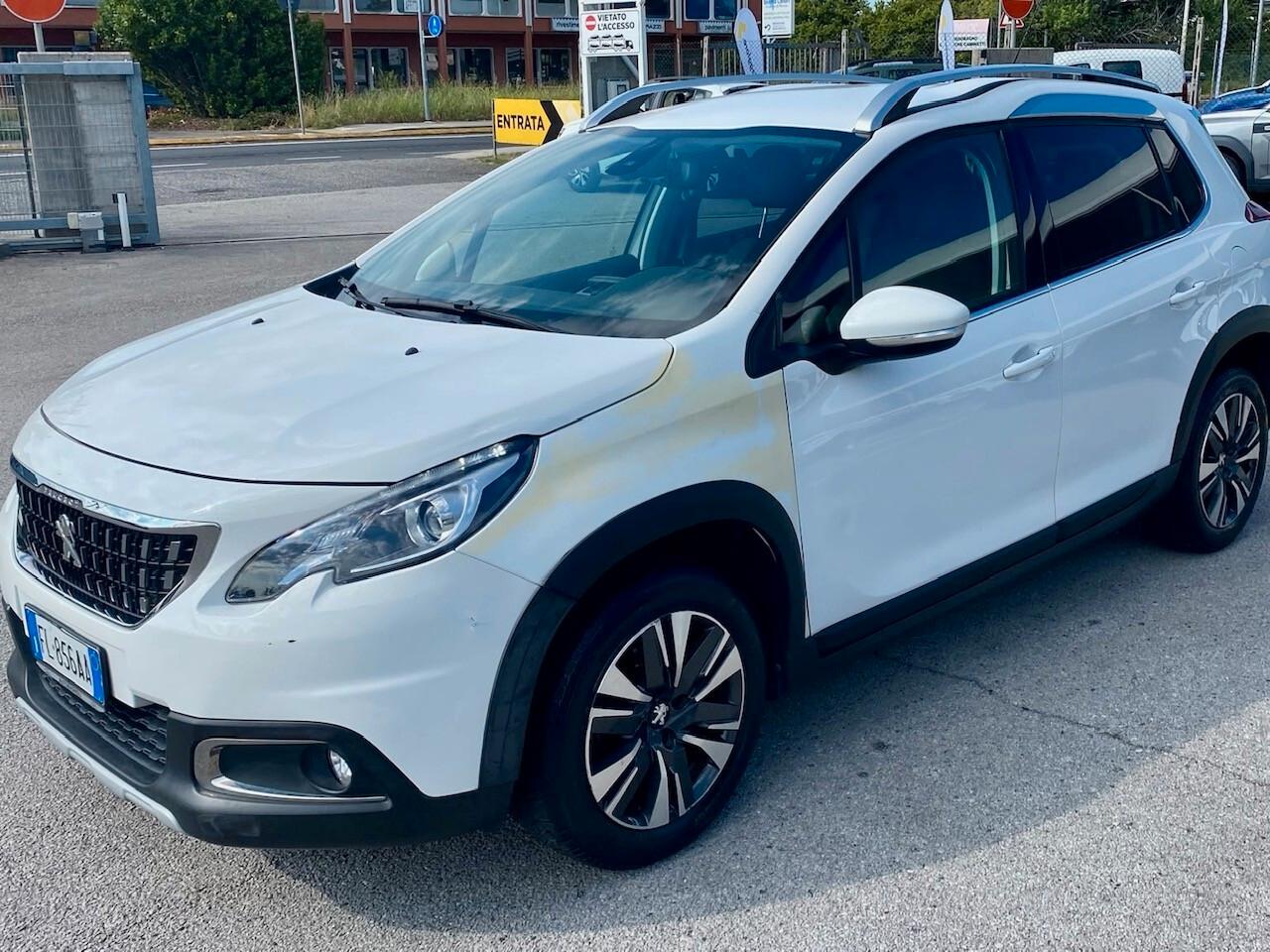 Peugeot 2008 1.2 PureTech 82 cv - 2017