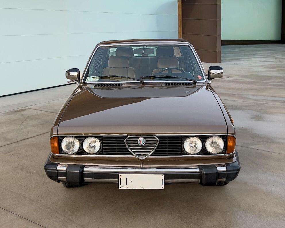 Alfa Romeo 6 2.5