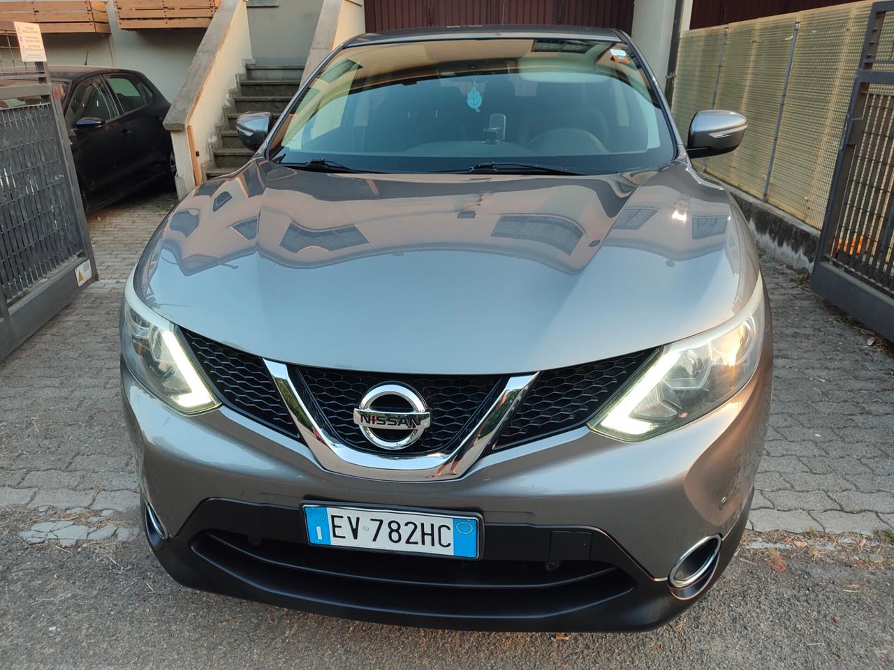 NISSAN QASHQAI DEL 2014 1.5DIESEL STUPENDA ECONOMICA