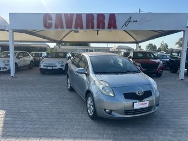 Toyota Yaris 1.3 5 porte Luna