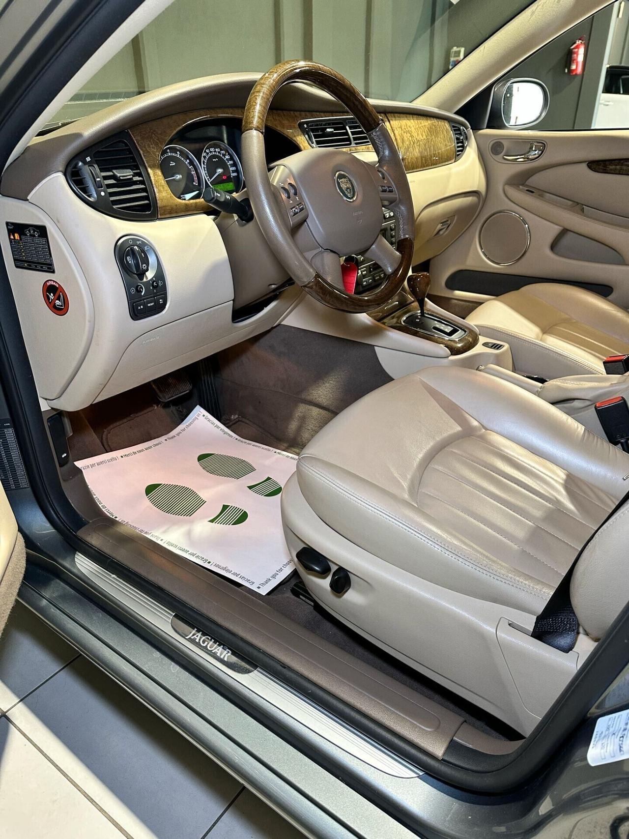 Jaguar X-Type 2.5 V6 24V cat Executive