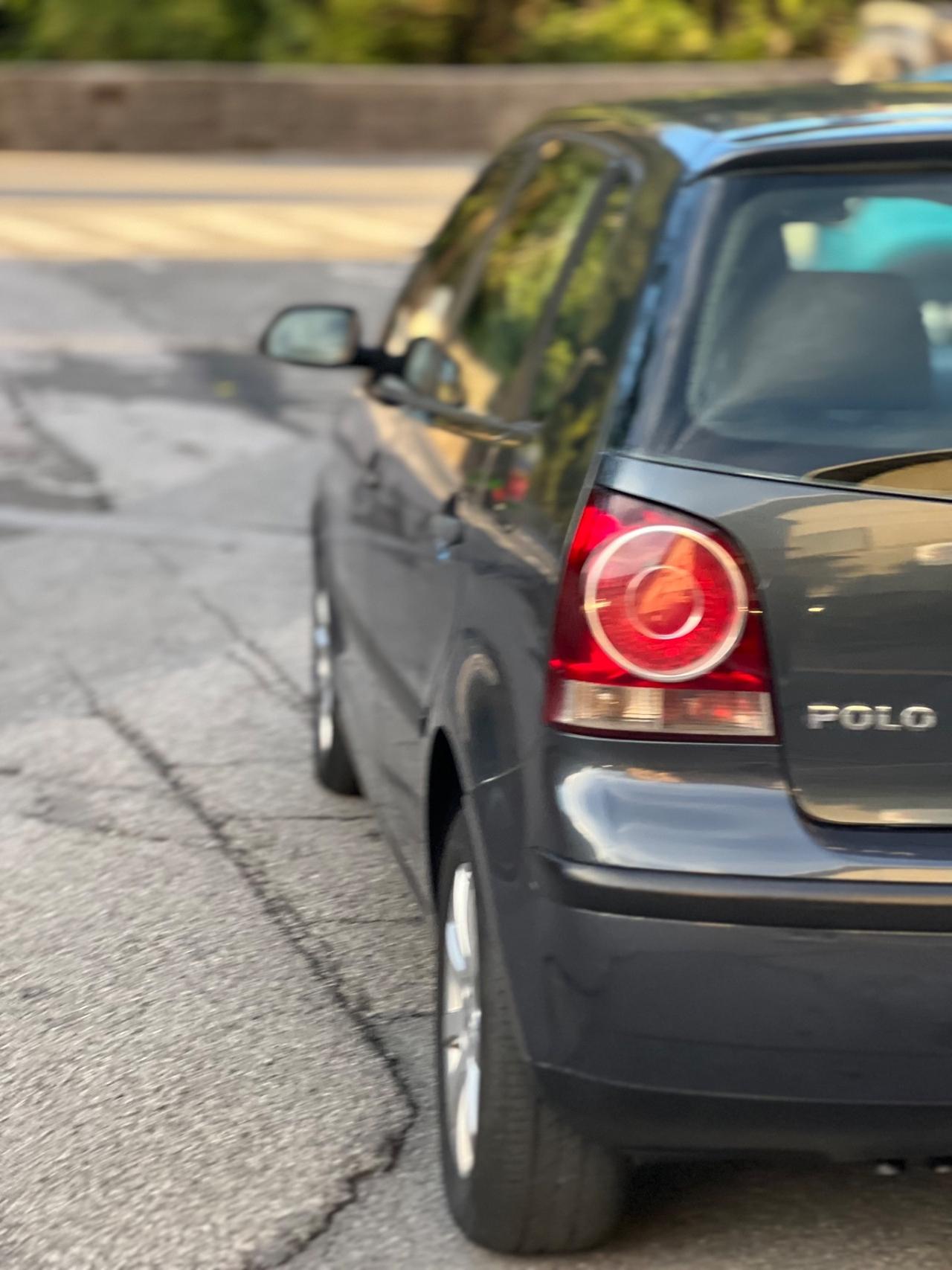 Volkswagen Polo 1.4/80CV TDI 5p. Sportline con soli 60.000km