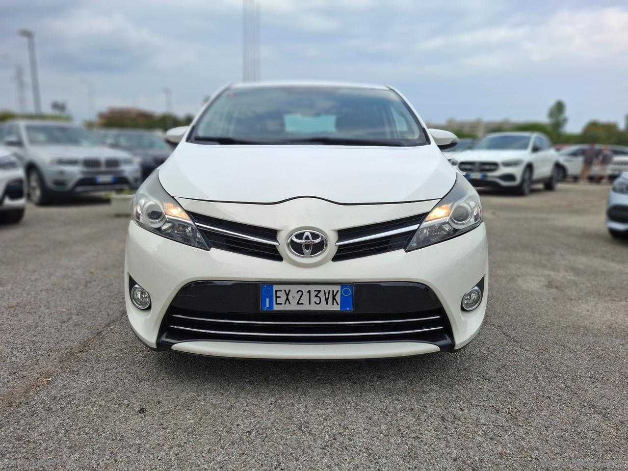 TOYOTA Verso 1.6 D-4D Style 7 posti