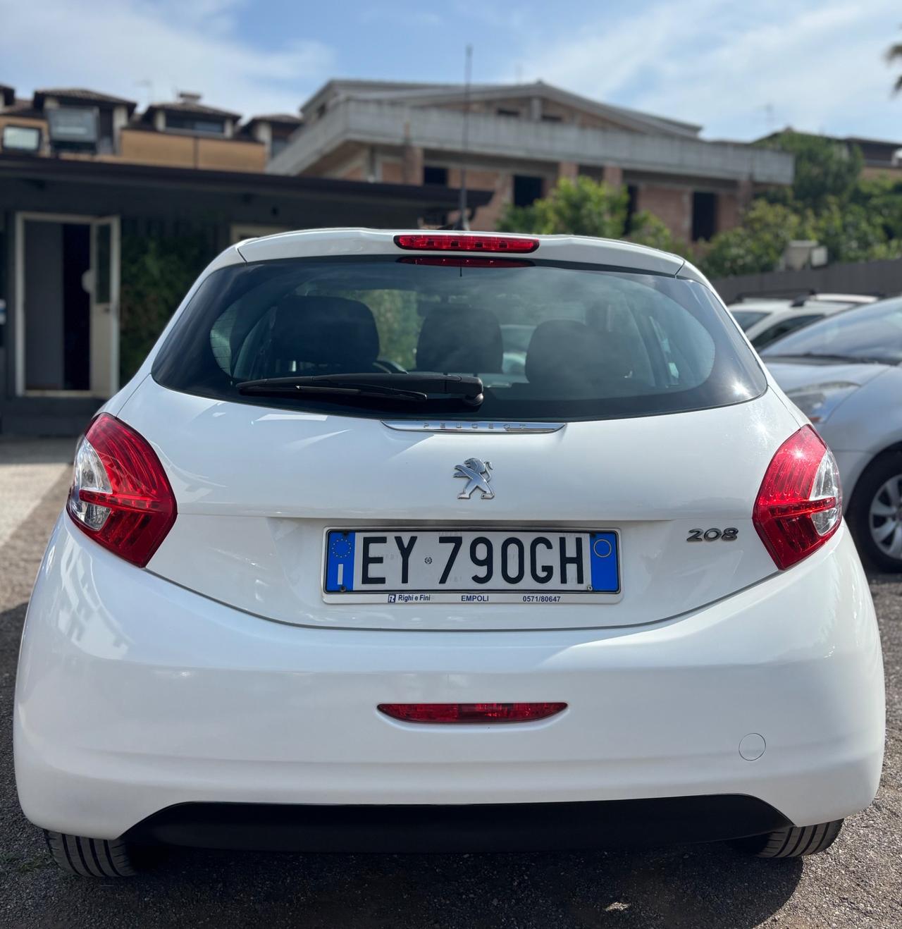 Peugeot 208 PureTech 82 5 porte Allure