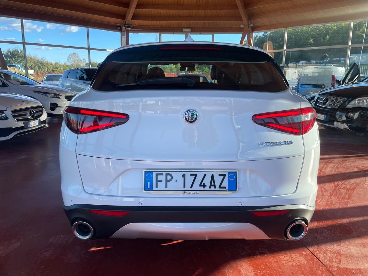 Alfa Romeo Stelvio 2.2 Turbodiesel 150 CV AT8 RWD Super