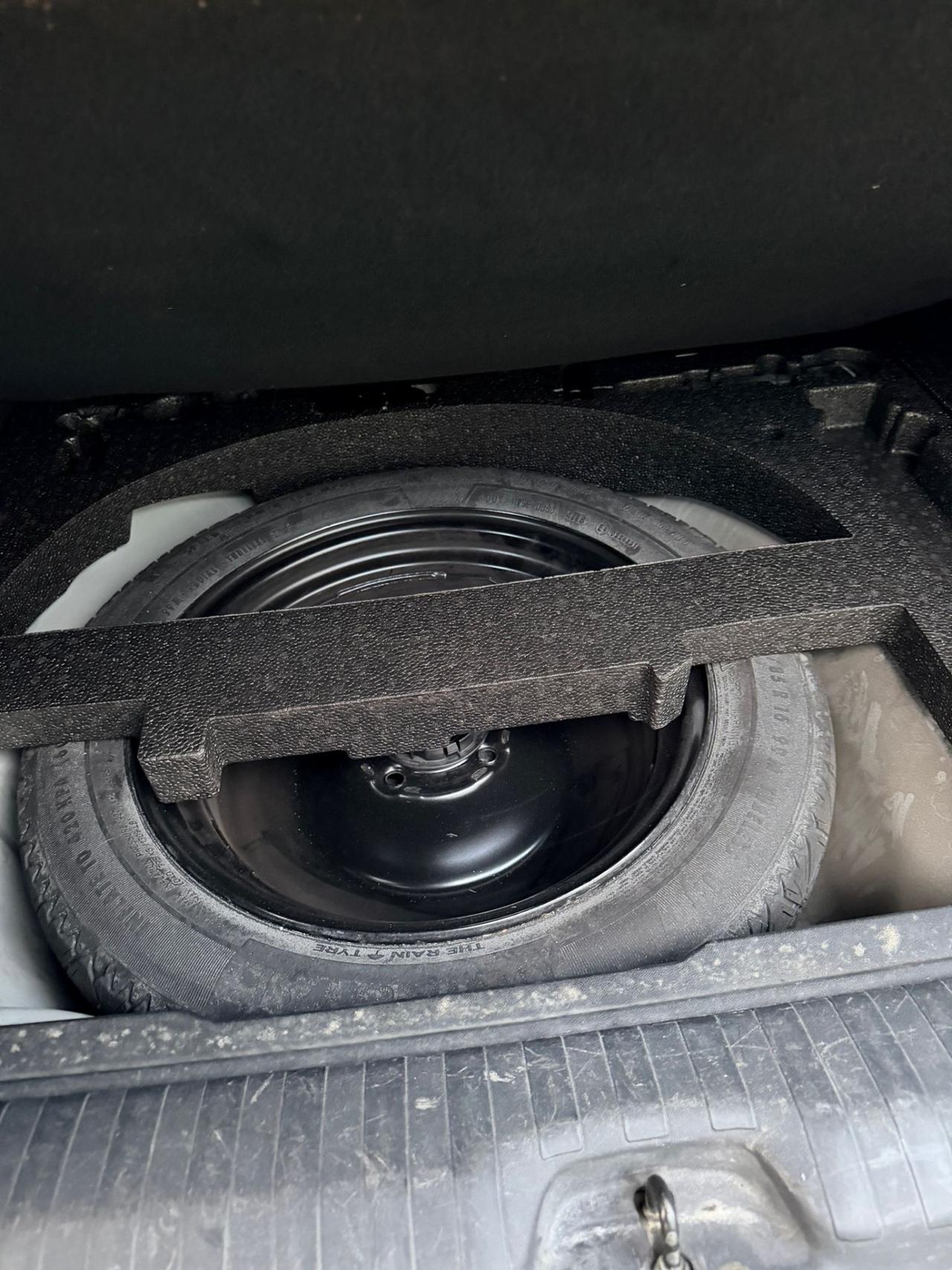 Peugeot 2008 BlueHDi 100 S&S Allure