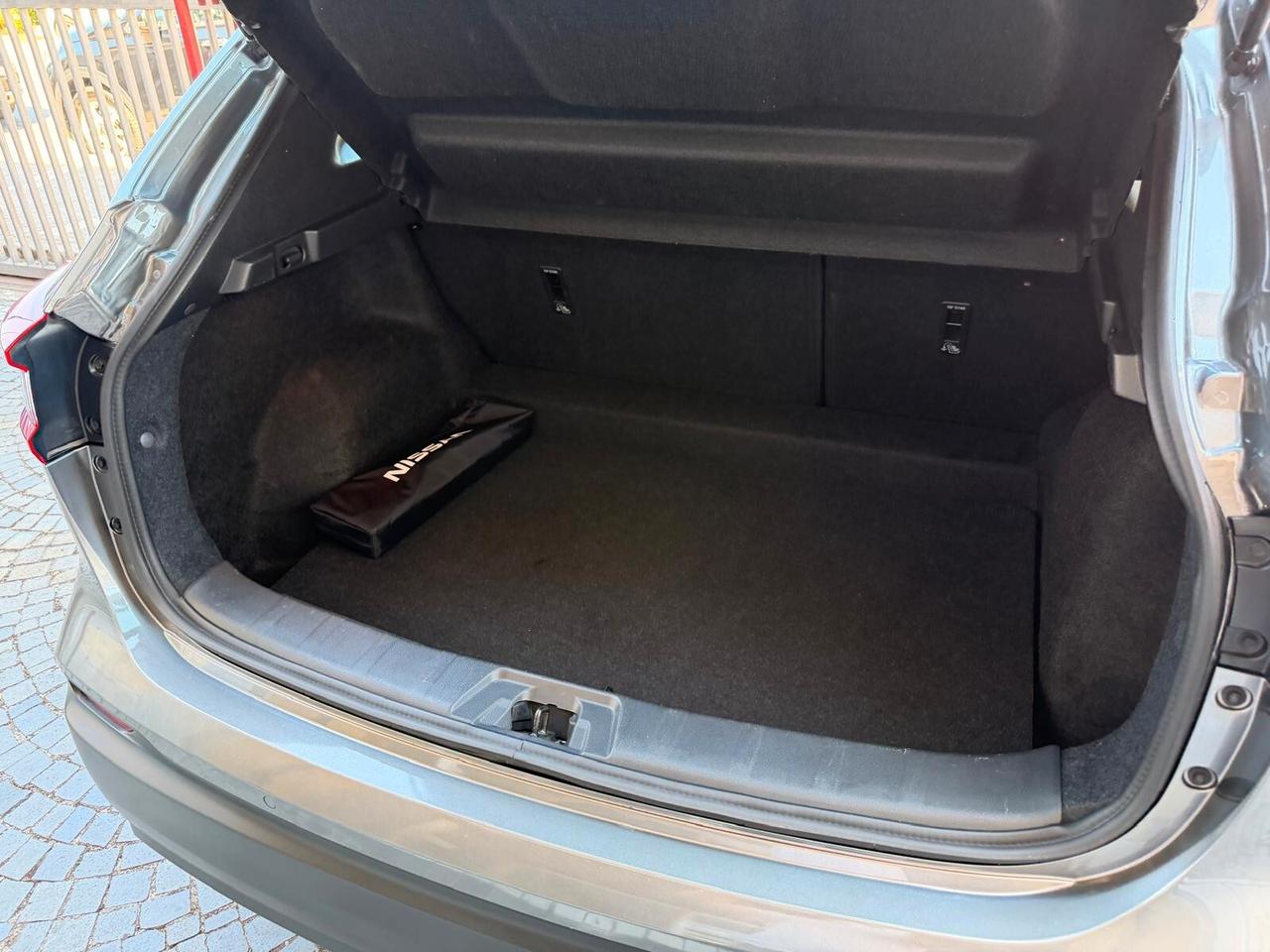 Nissan Qashqai 1.5 dCi 115 CV CAMBIO AUTOMATICO