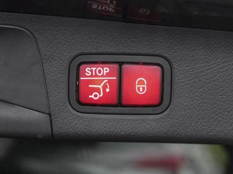 Mercedes-Benz GLA GLA 180 Auto AMG Line Premium Plus TETTO CAMERA 360 MULTIBEAM LED NAVI