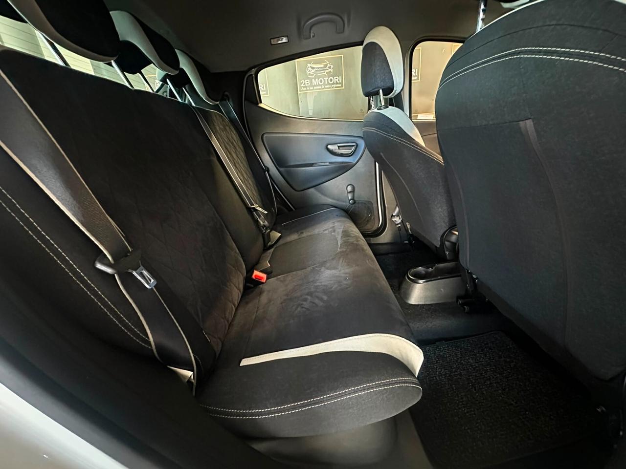Lancia Ypsilon 1.2 69 CV 5 porte GPL Ecochic Gold