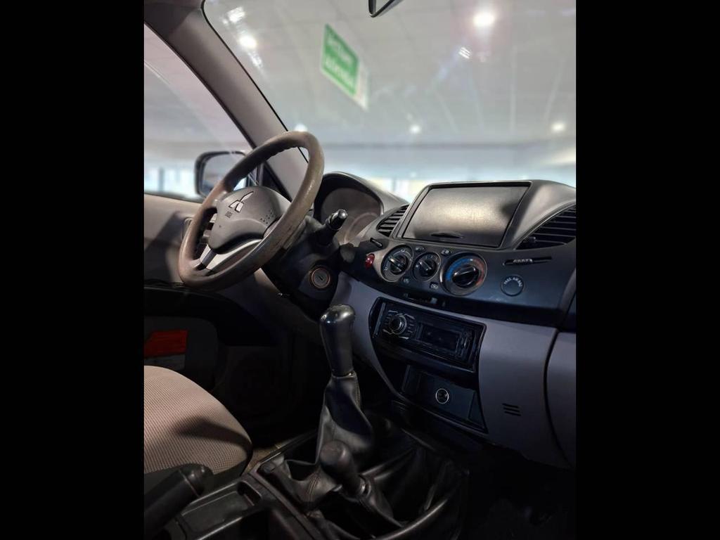 Mitsubishi L200 Double Cab 2.5 DI-D Invite Plus