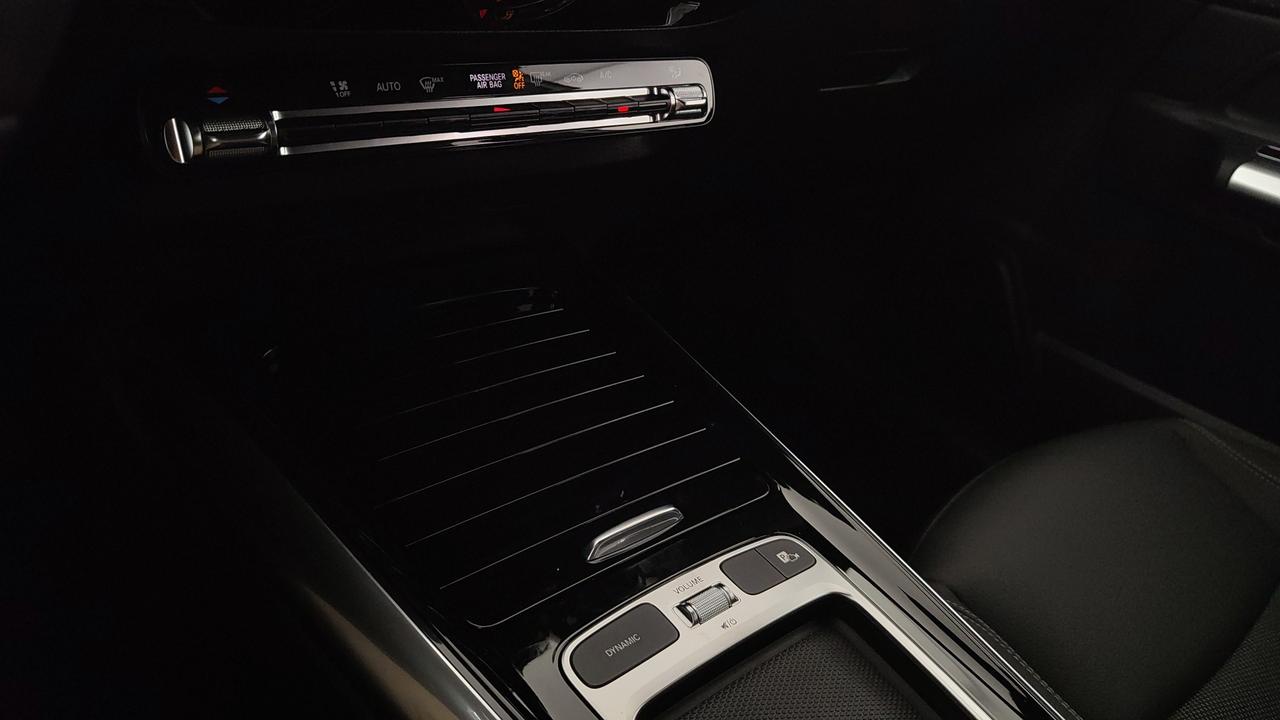 Mercedes-Benz GLA 200 d automatic