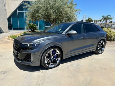 Audi RS Q8 4.0 mhev 48V performance 640cv tiptronic