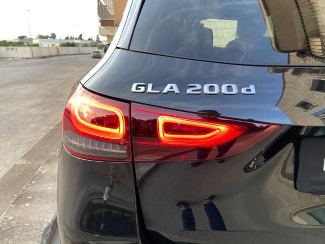 MERCEDES-BENZ GLA 200 d Automatic Sport Plus-LUCI AMBIENTE MULTICOLORE
