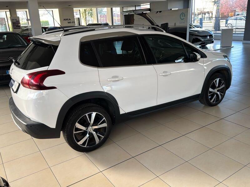 Peugeot 2008 BlueHDi 100cv Allure