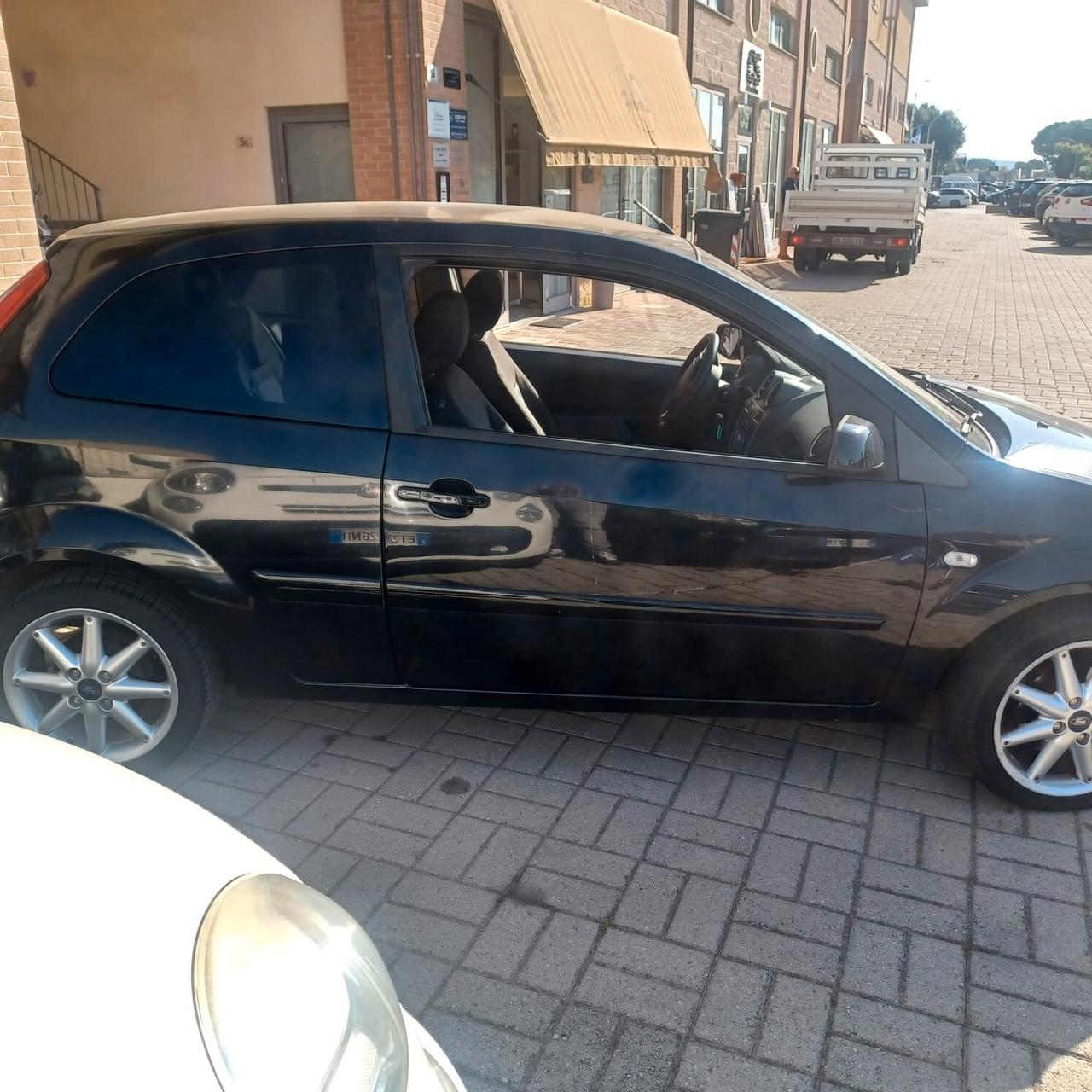 155.148 FIESTA 1.4 DCI NEOPATENTATI BEN CONSERVATA
