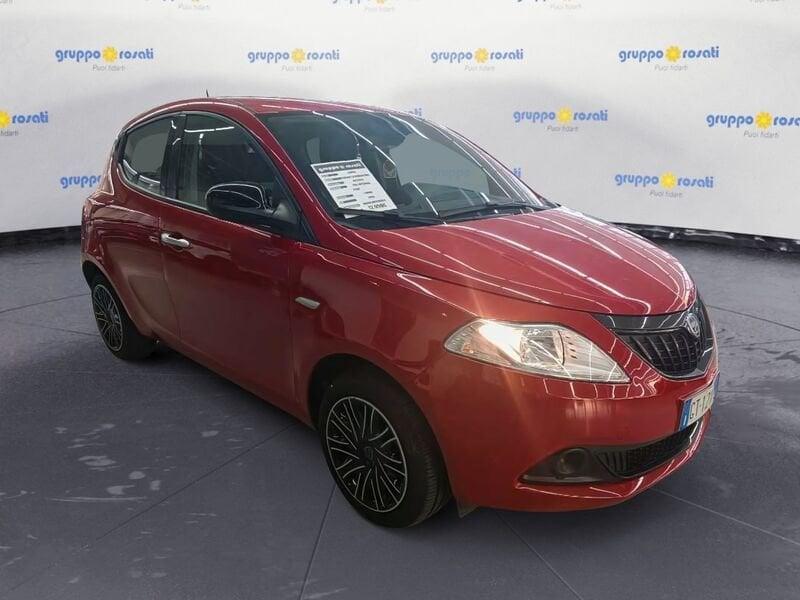 Lancia Ypsilon New 5 porte My24 1.0 Firefly 70 CvStart&Stop Hybrid Oro