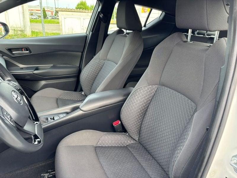 Toyota C-HR C-HR 1.8 Hybrid E-CVT Active