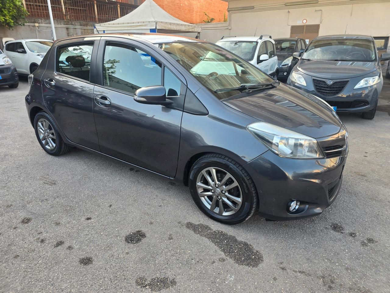 Toyota Yaris 1.4 D-4D 5 porte Lounge