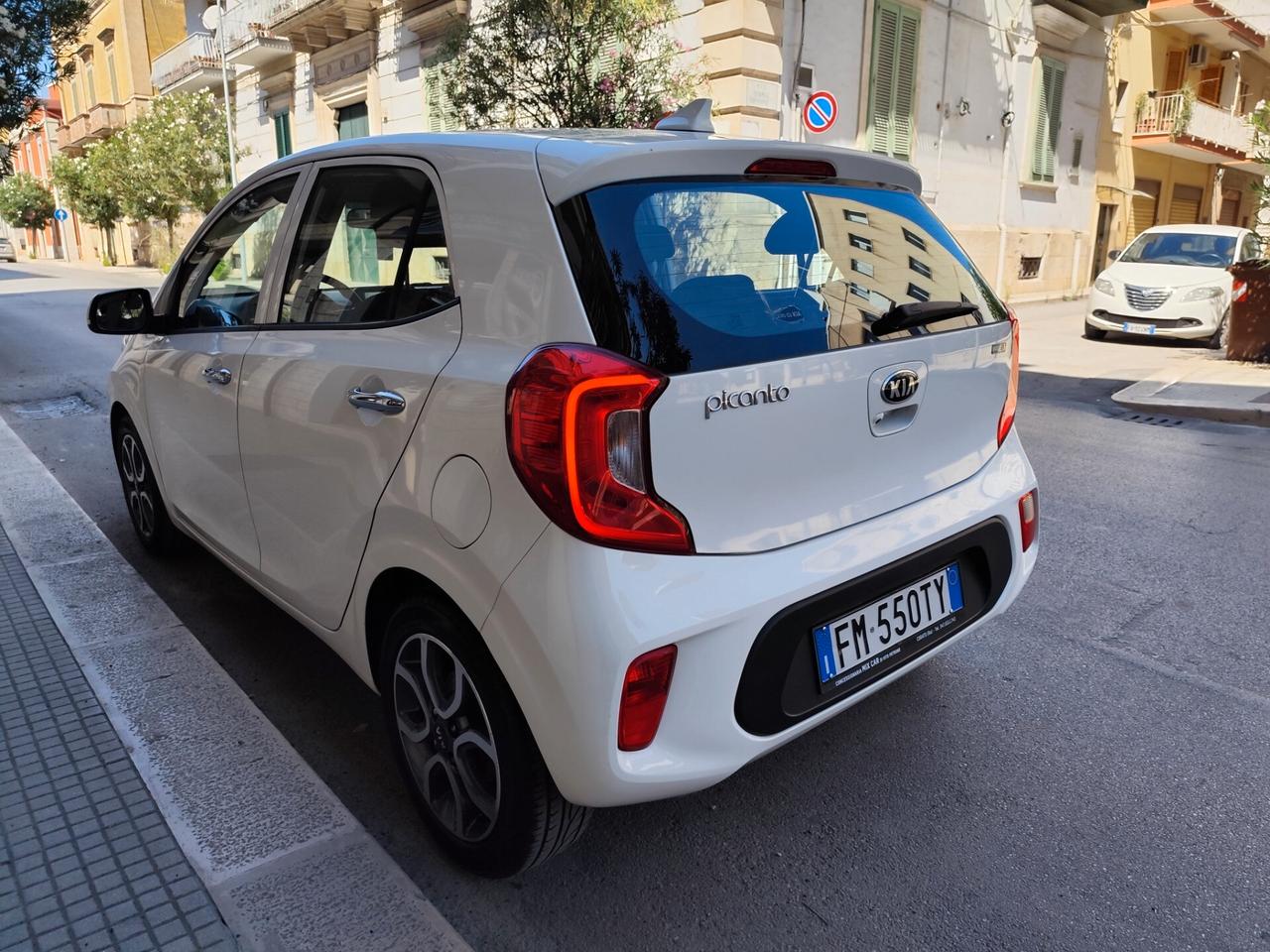 Kia Picanto 1.0 12V EcoGPL Cool NAVI