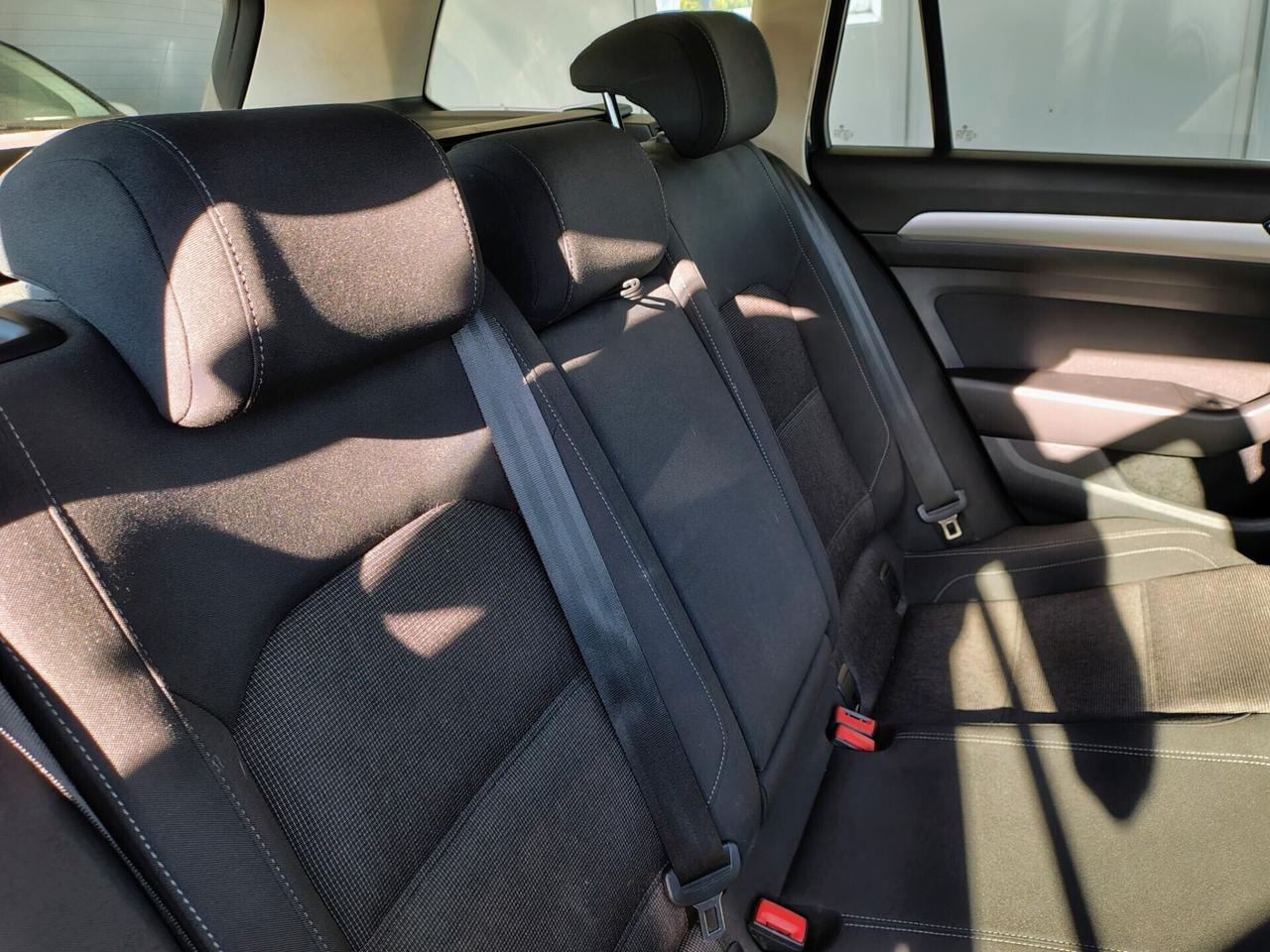 Volkswagen Passat 1.4 TSI DSG 2019 Trendline BlueMotion Technology