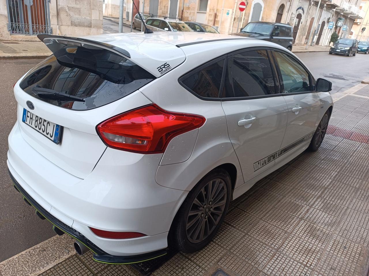 Ford Focus 1.5 TDCi 120 CV ST LINE PERSONALIZZATA