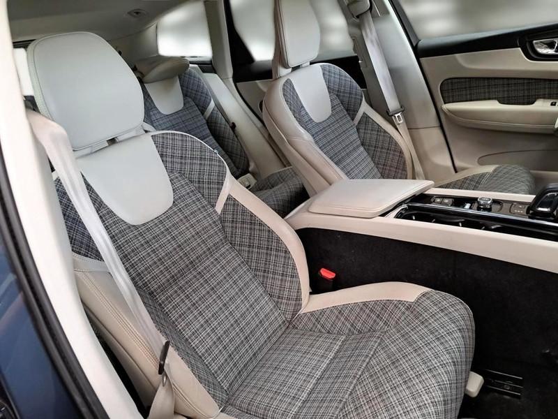 VOLVO XC60 B4 D AWD Geartronic Business Plus