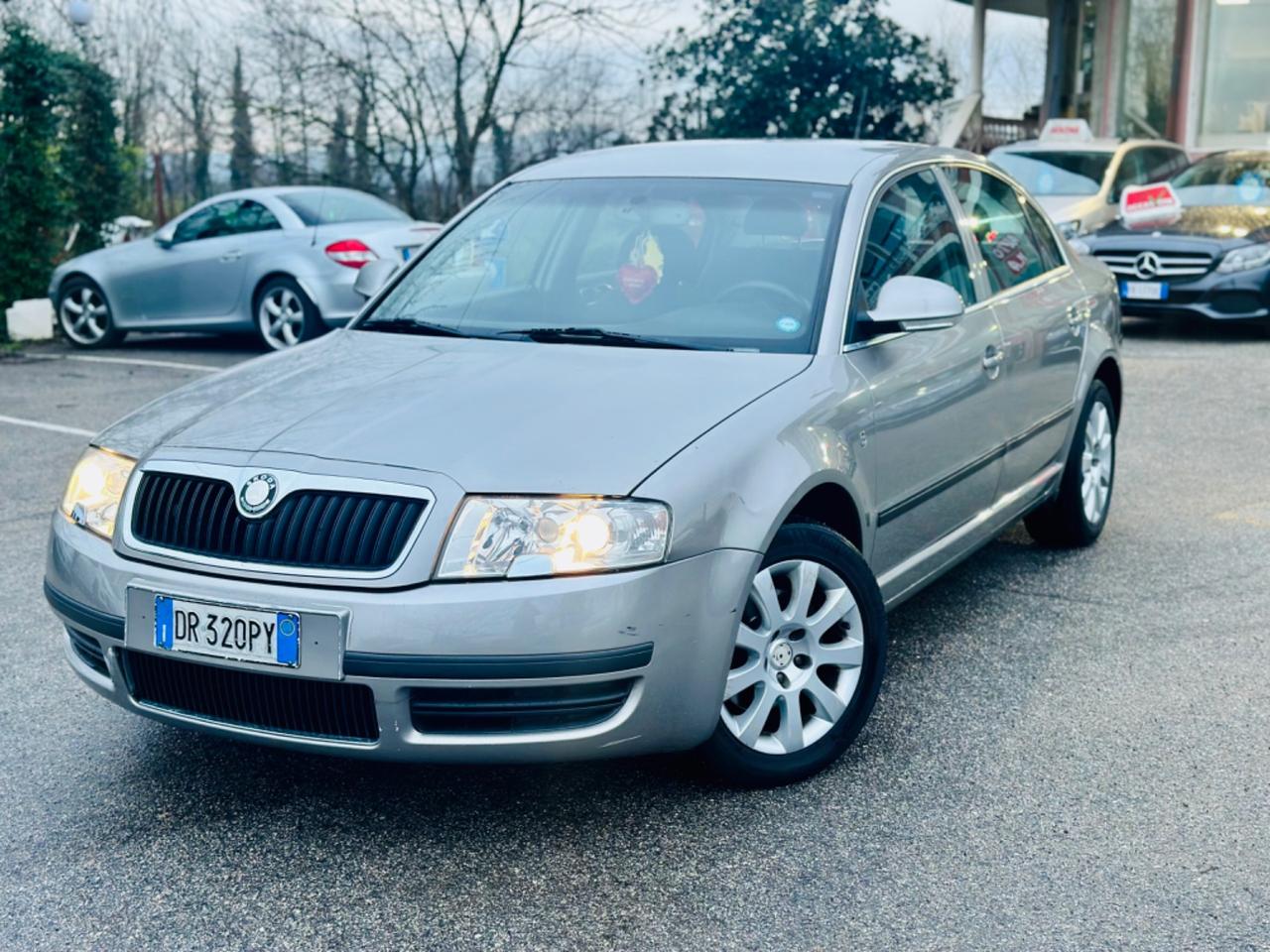 Skoda Superb 2008 2.0 TDI 140CV Elegance