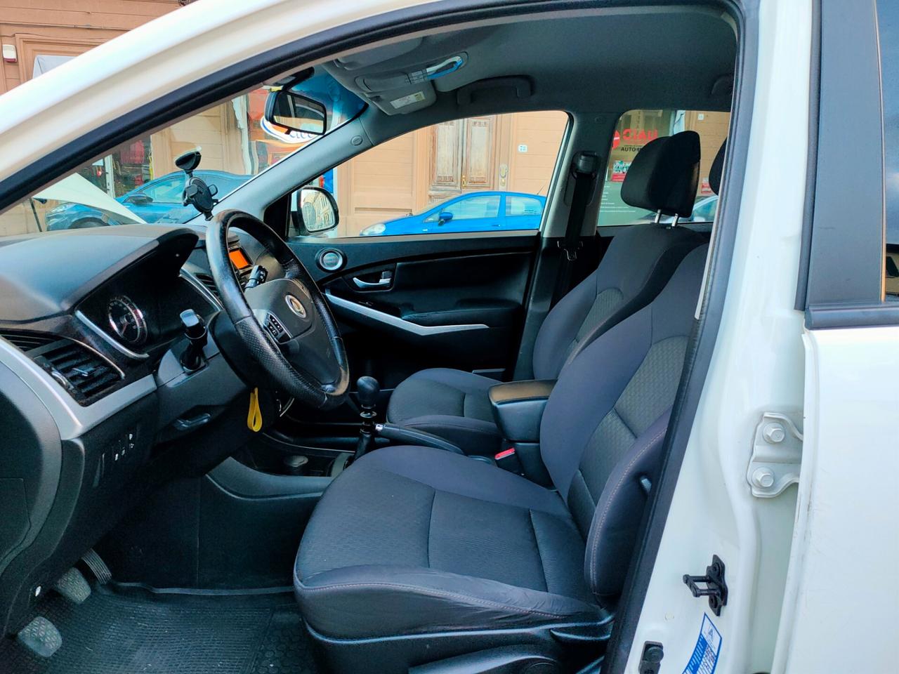 Ssangyong Korando 2.0 e-XDi 149 CV 2WD MT Plus