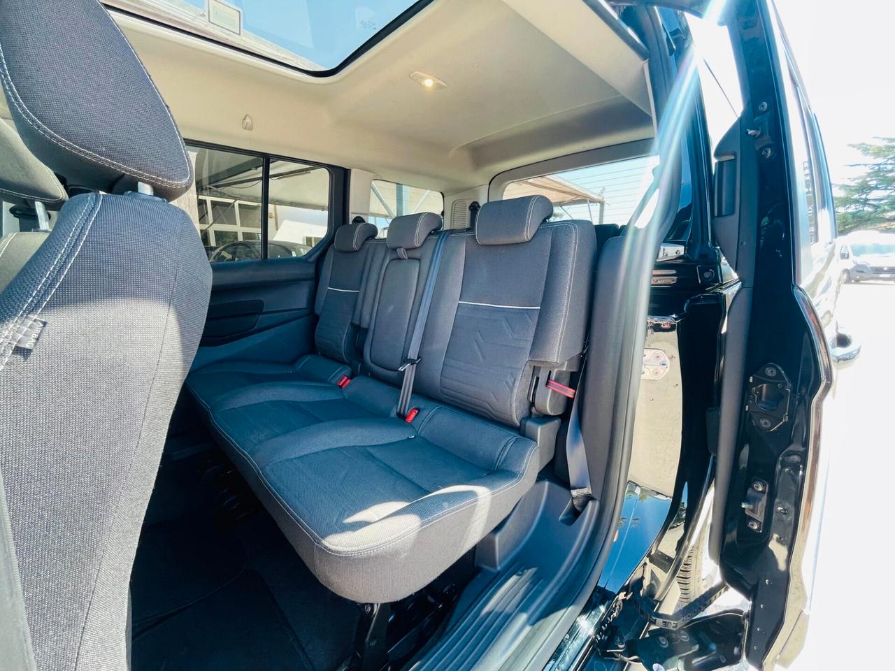 Ford Tourneo Connect7 1.5 TDCi 120 CV Titanium