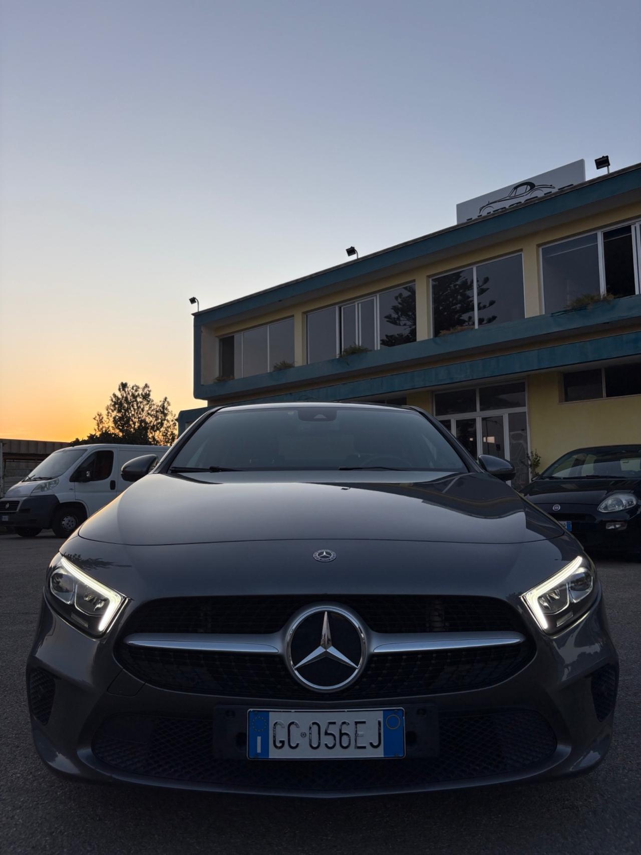 Mercedes-benz A 180 d Automatic Premium