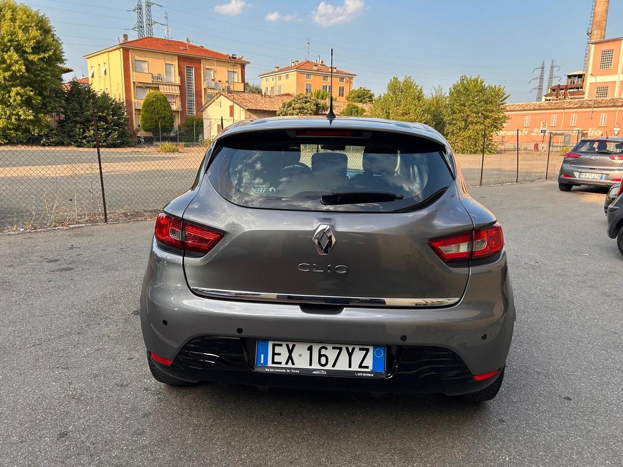 Renault Clio Anno 2015 1.2 Benz/GPL 5 porte C.D.F.