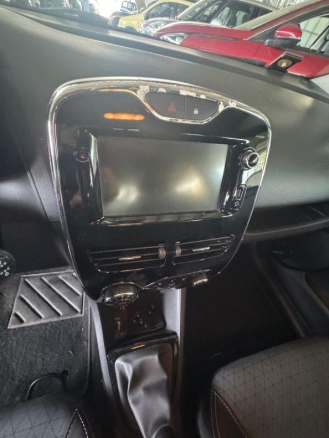 RENAULT Clio 1.5 dCi 8V GANCIO TRAINO