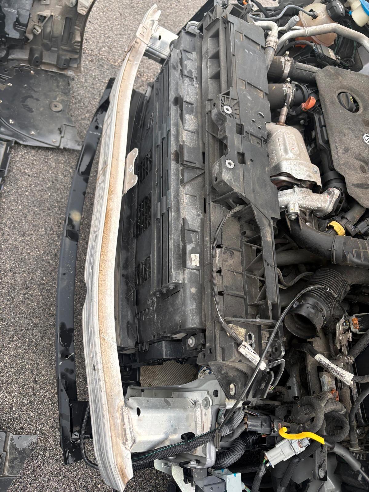 Peugeot 308 BlueHDi 130 S&S EAT8 SW Allure Pack SINISTRATA