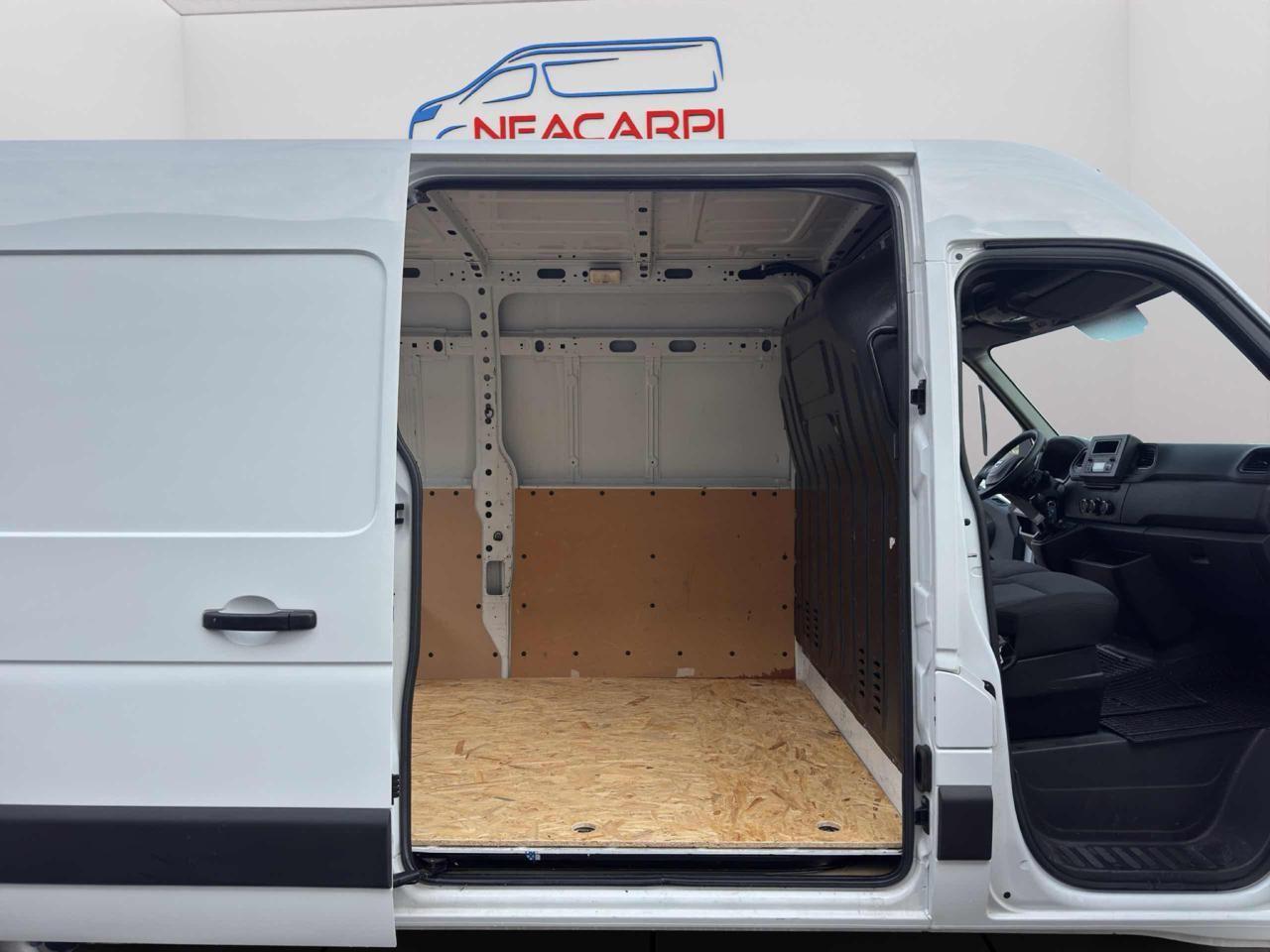 Renault Master (NISSAN INTERSTAR)35 2.3 dCi 135 CV(PM-TM-L2H2)