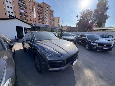 Porsche Cayenne Coupé 3.0 V6 E-Hybrid