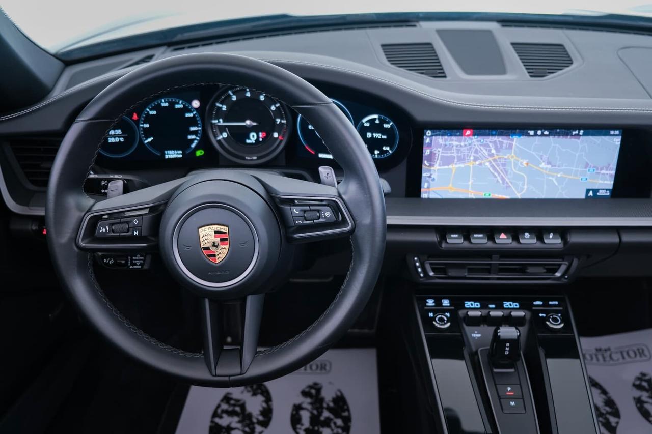 Porsche 911 Cabrio 3.0 Carrera auto