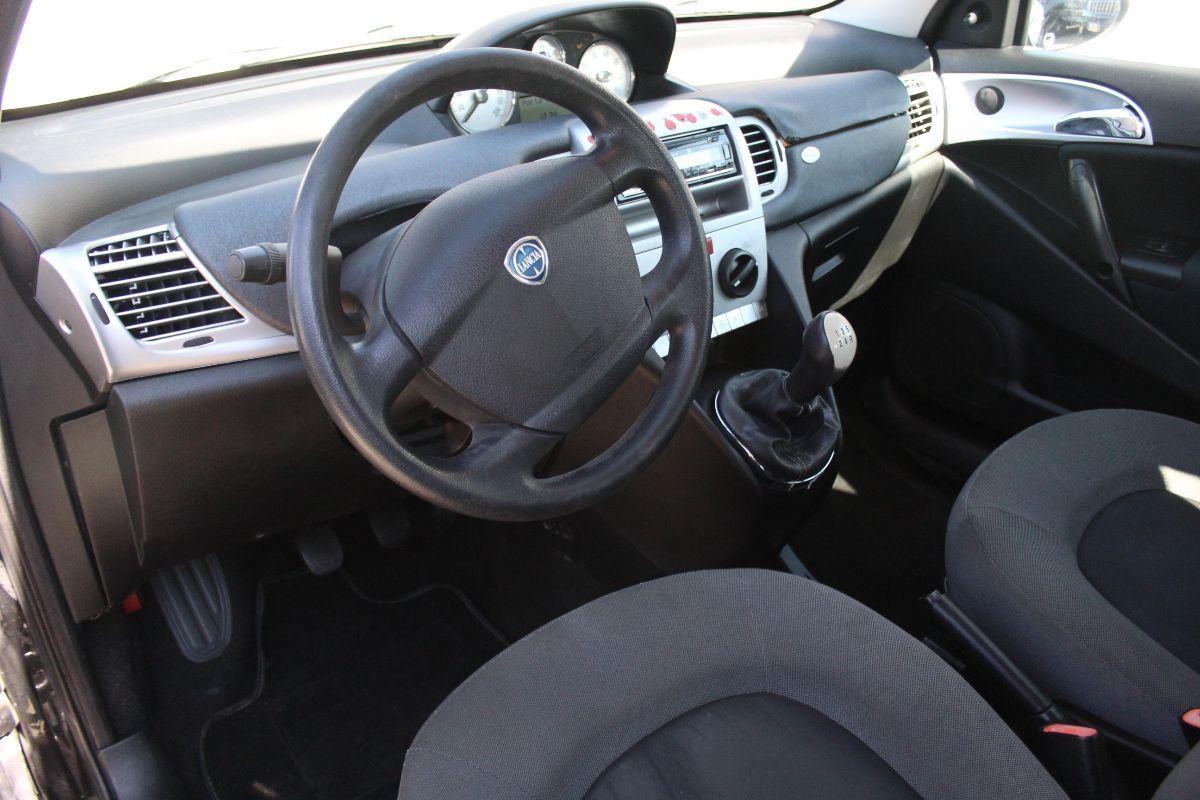 LANCIA - Ypsilon - 1.3 MJT Argento