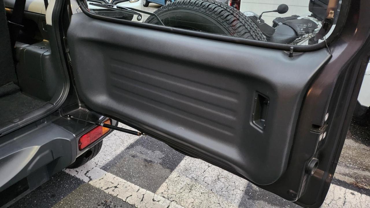 Suzuki Jimny 1.3i 16V cat 4WD Special