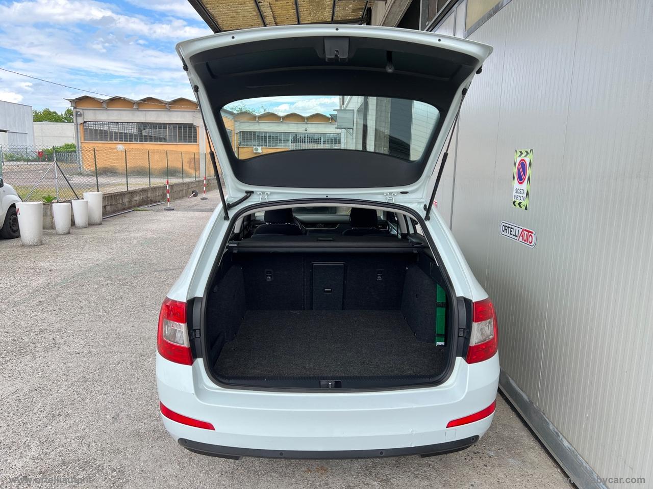 SKODA Octavia 1.4 TSI DSG Wagon Exec. G-Tec UNICO PROPRIETARIO
