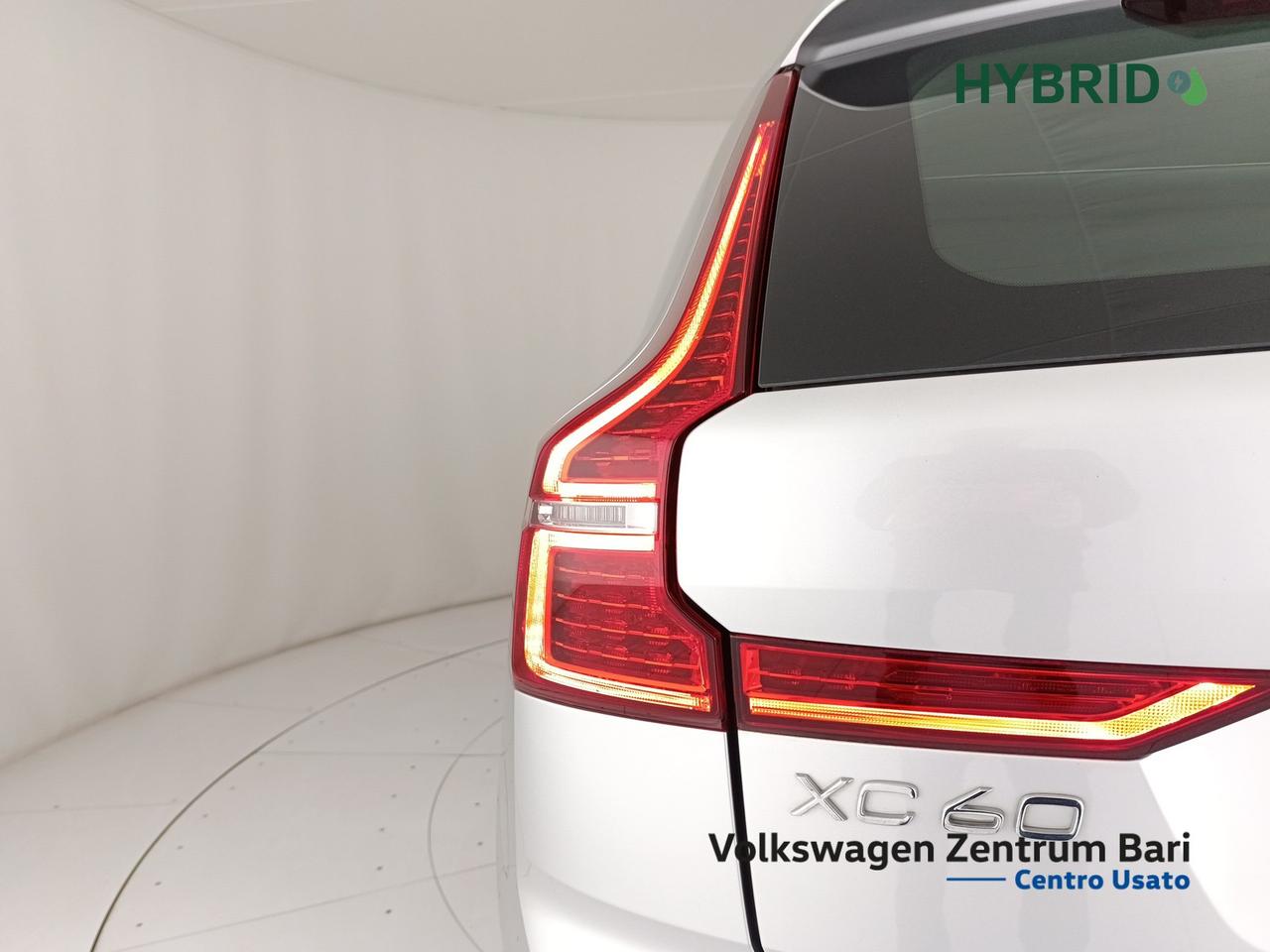 Volvo XC60 2.0 b4 momentum pro auto